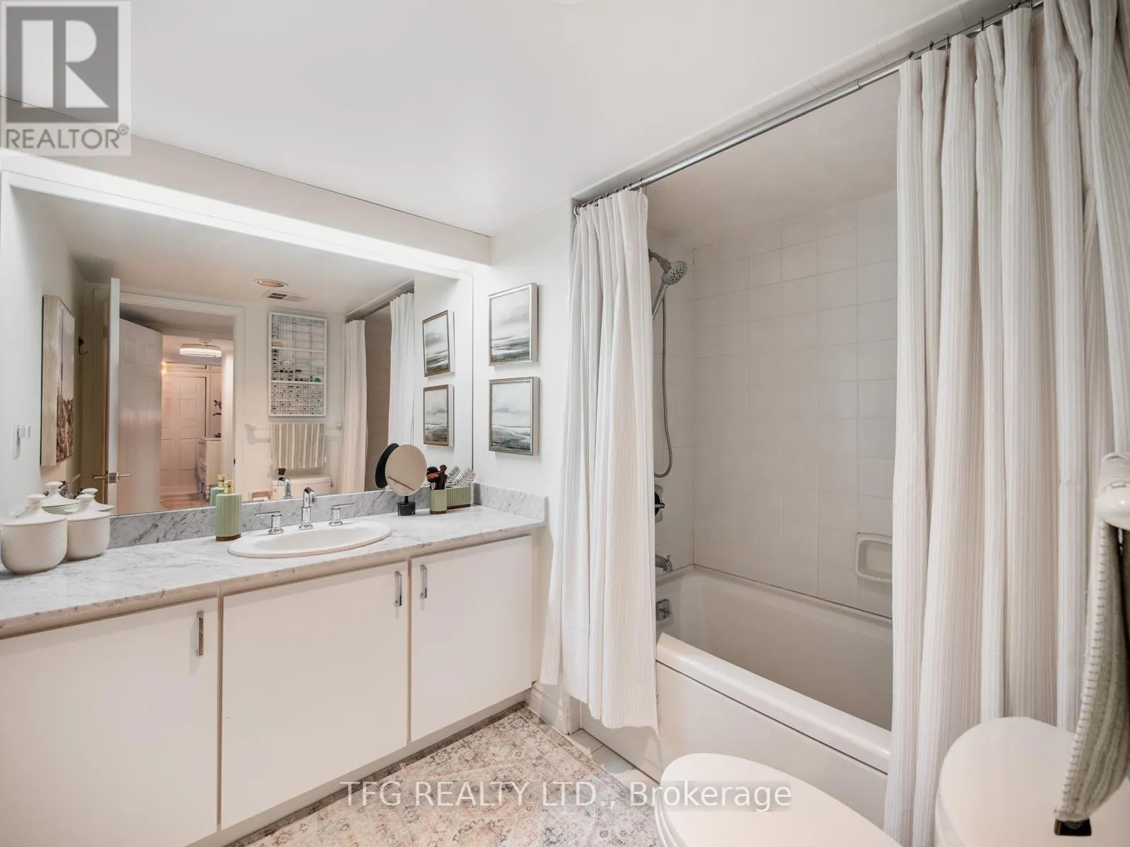 610 - 100 LAKESHORE ROAD E, #610