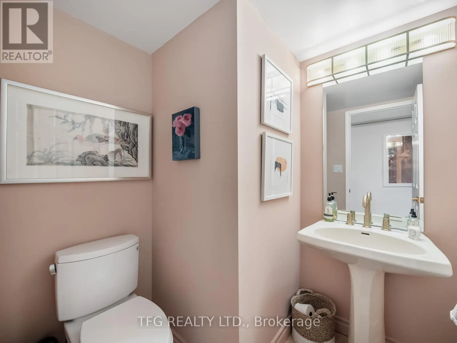 610 - 100 LAKESHORE ROAD E, #610