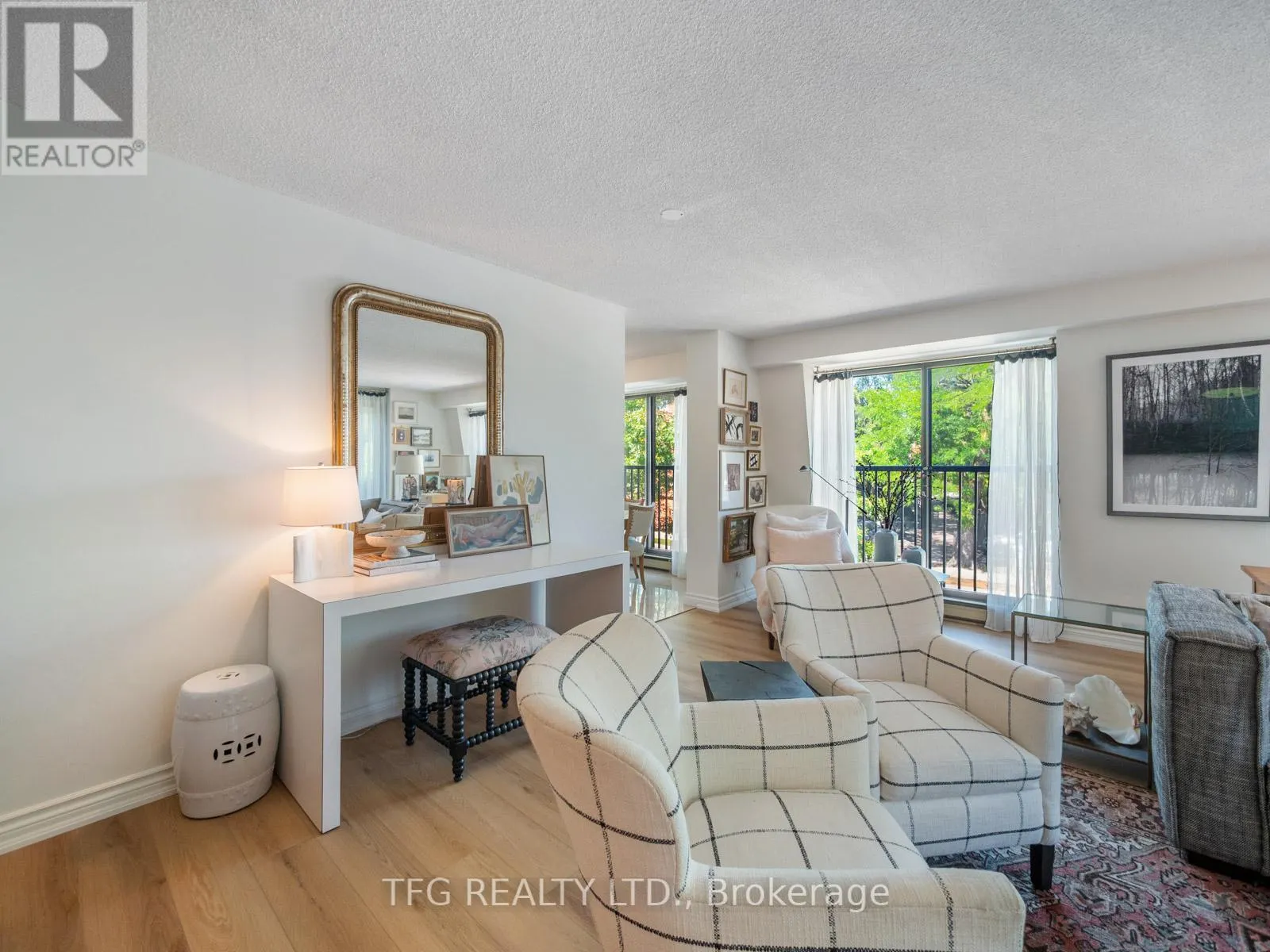 610 - 100 LAKESHORE ROAD E, #610