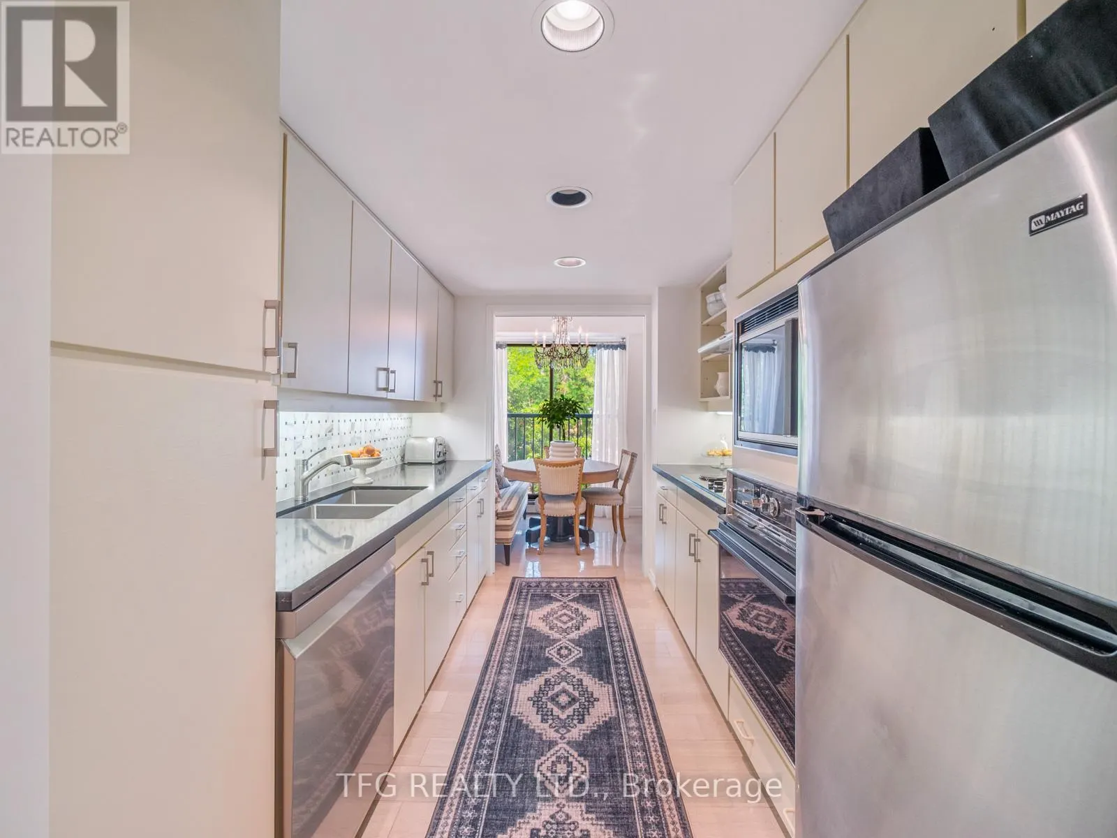 610 - 100 LAKESHORE ROAD E, #610