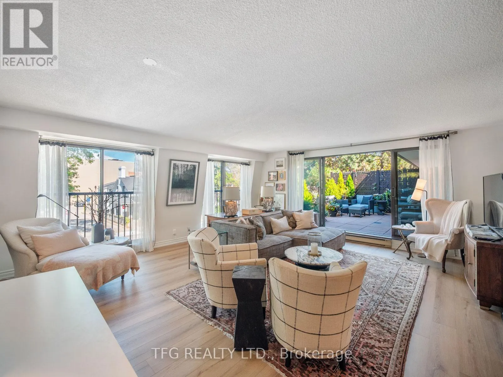610 - 100 LAKESHORE ROAD E, #610