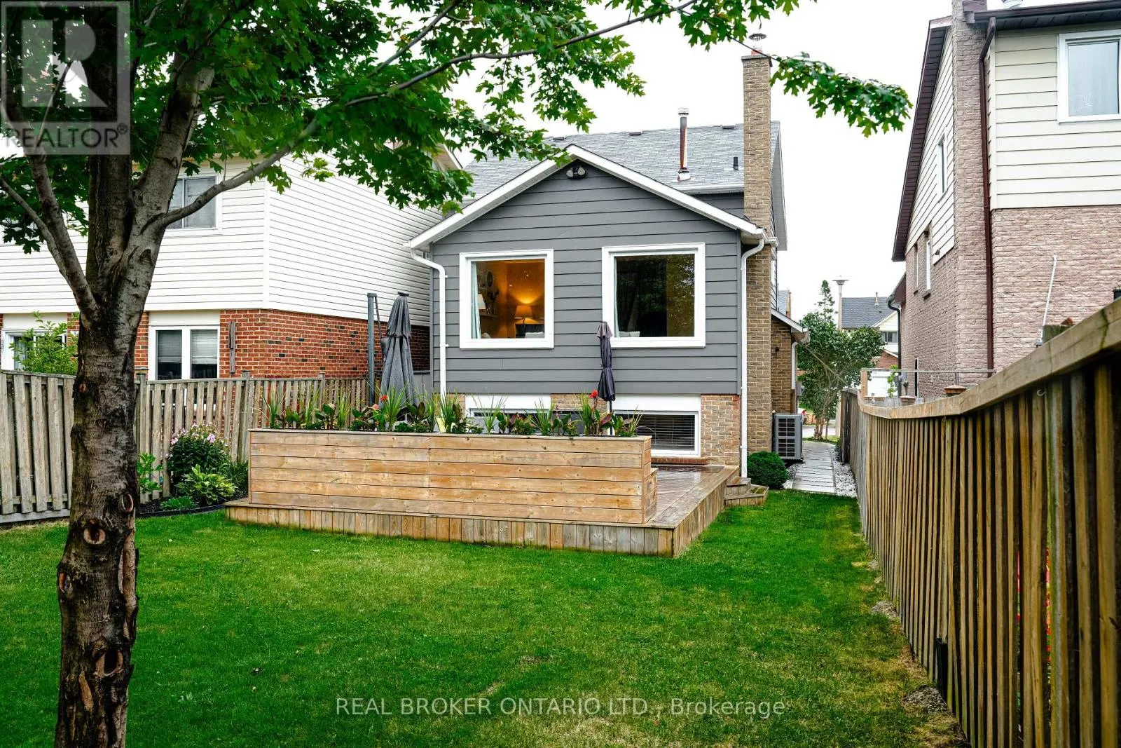 393 HANSEN RD NORTH ROAD