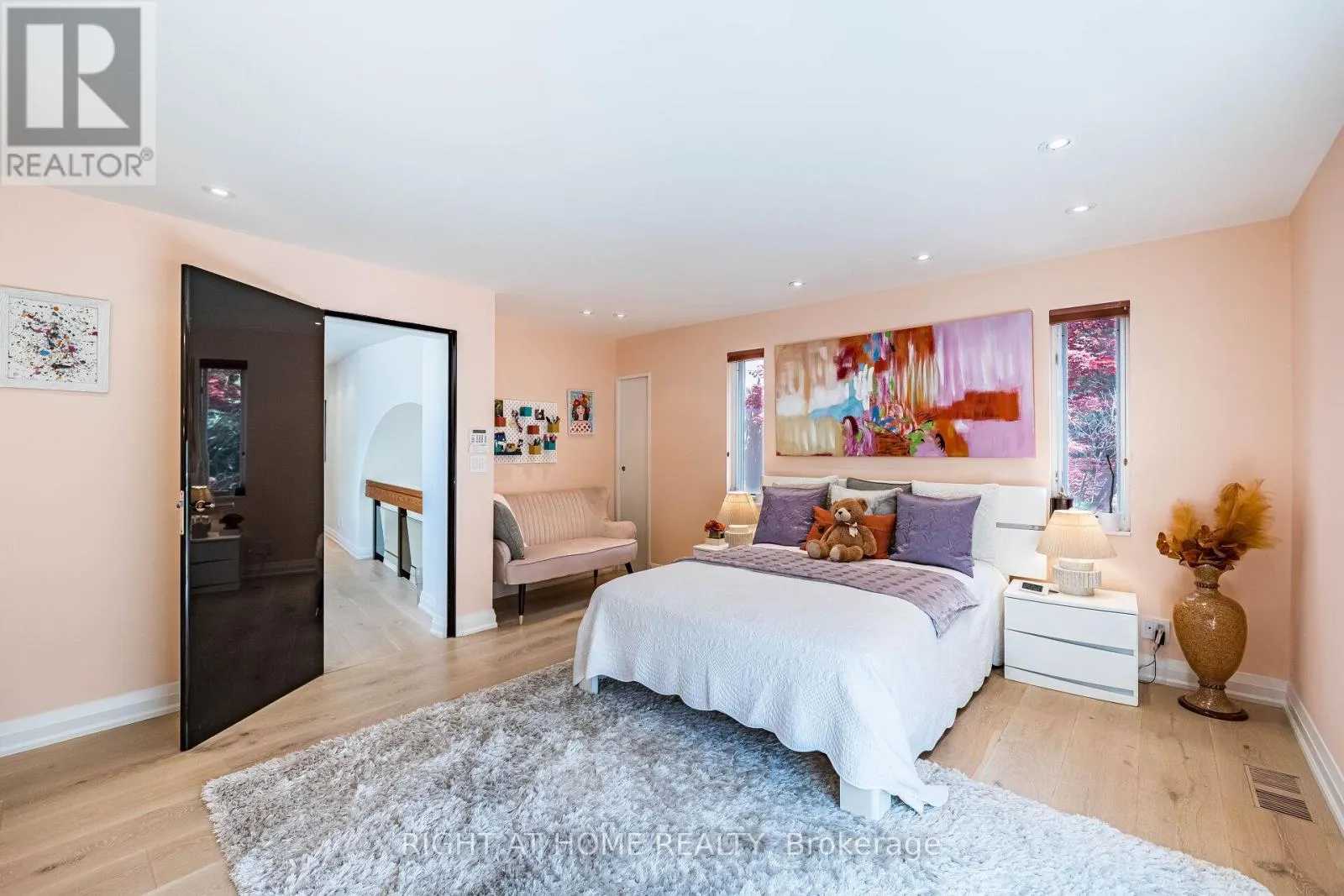 1 FRIARS LANE