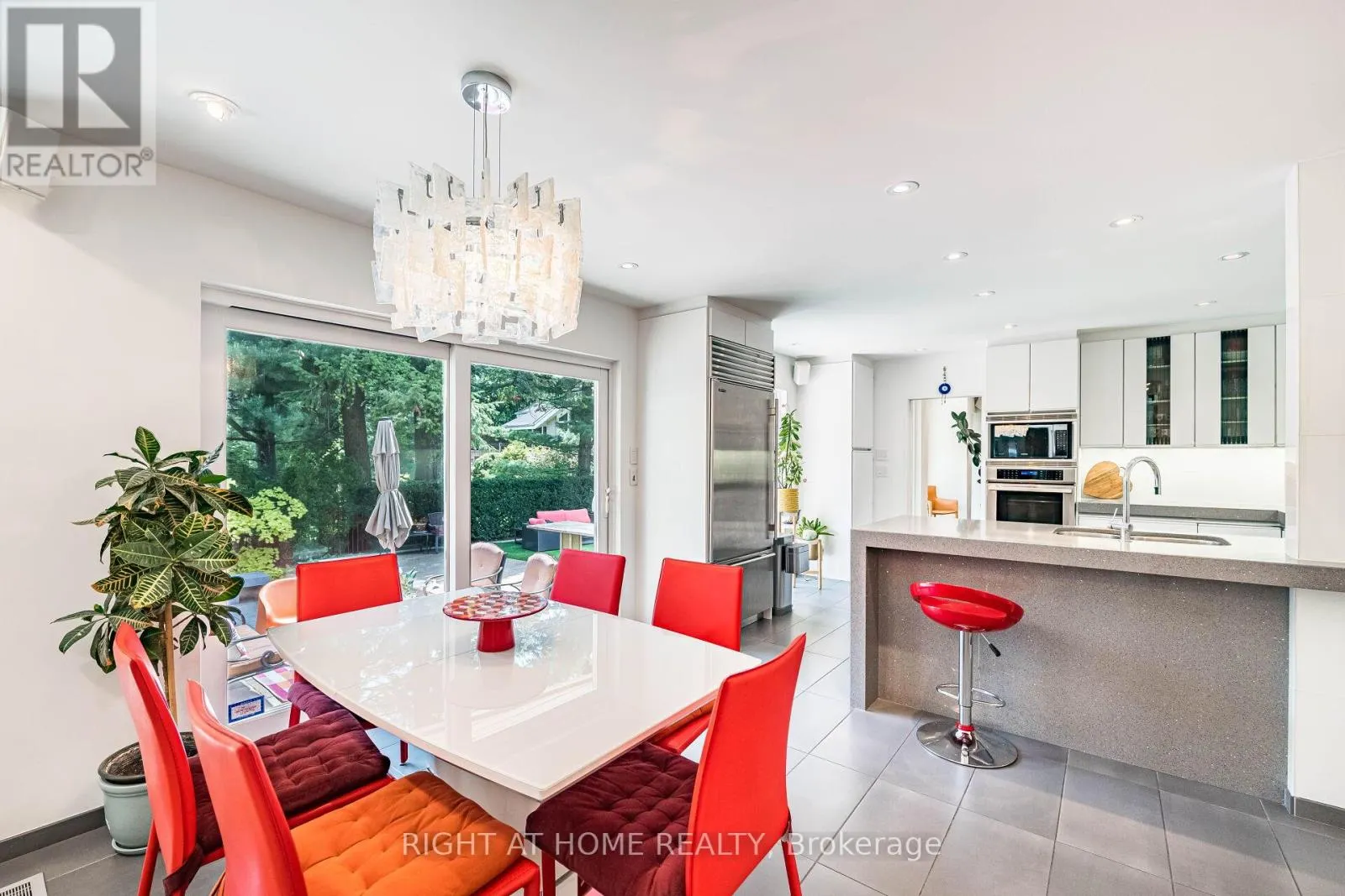 1 FRIARS LANE