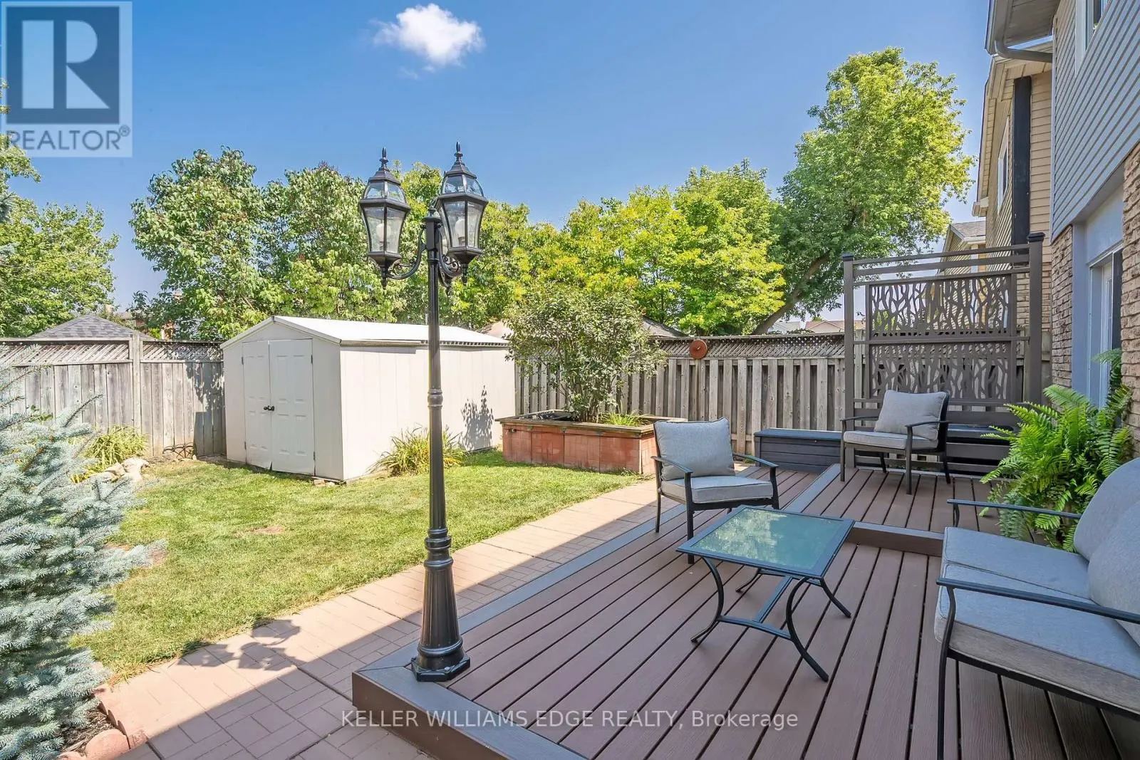 2407 HEMLOCK COURT