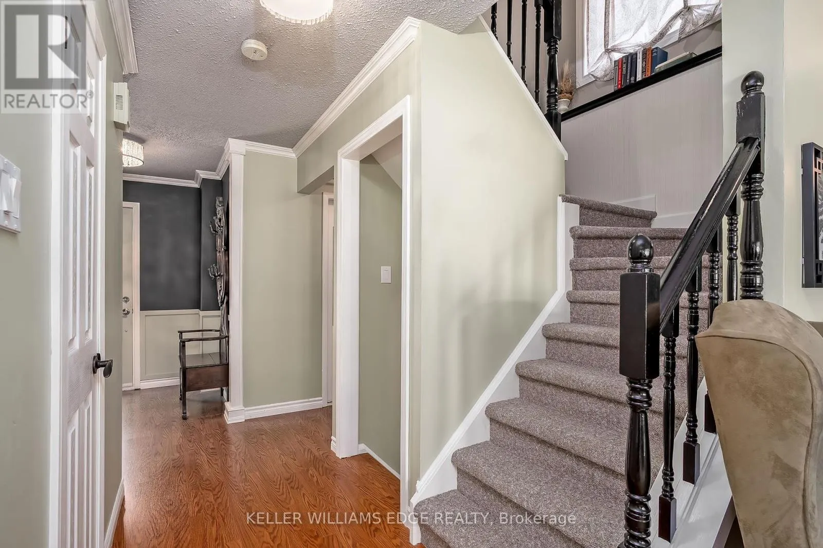 2407 HEMLOCK COURT