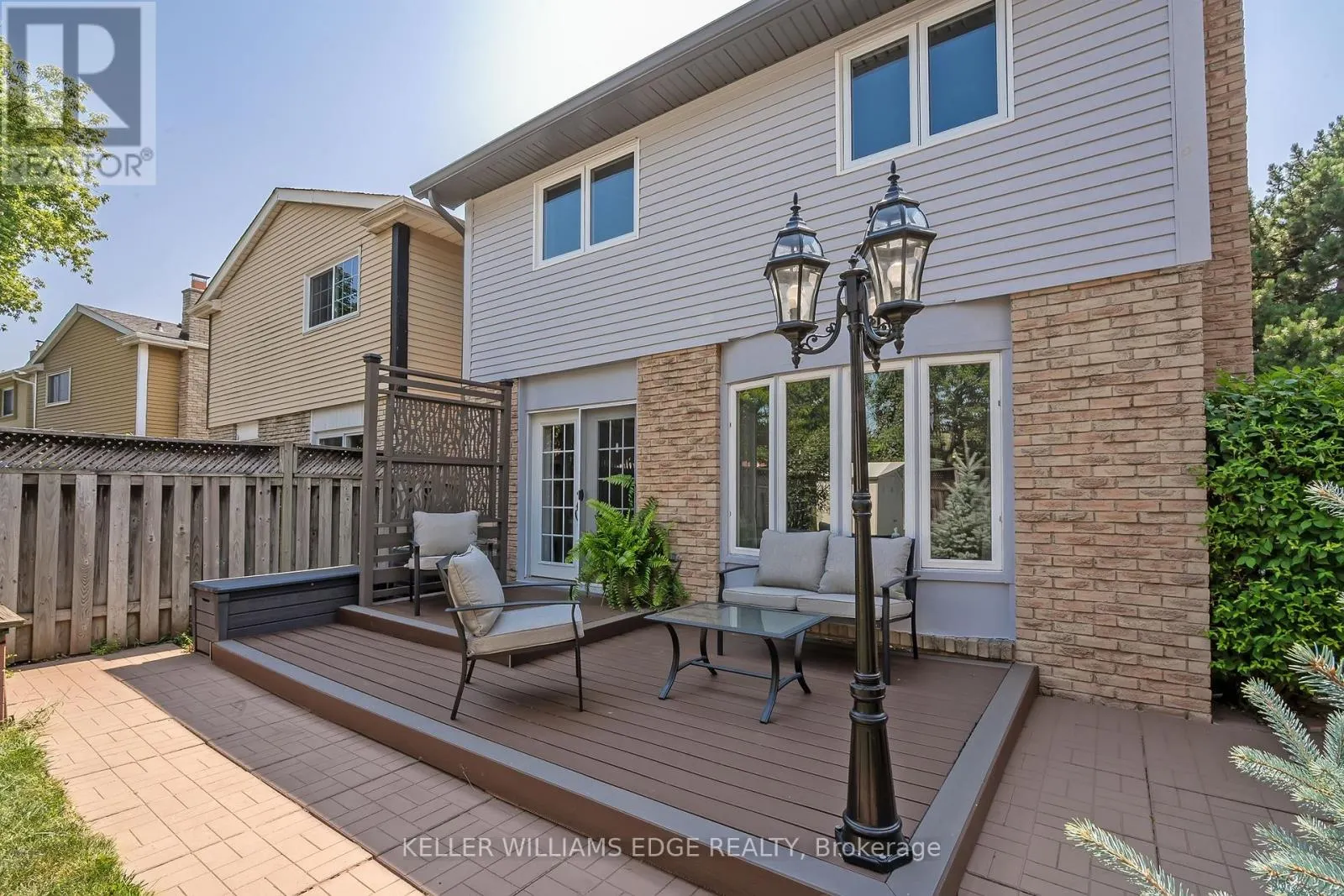 2407 HEMLOCK COURT
