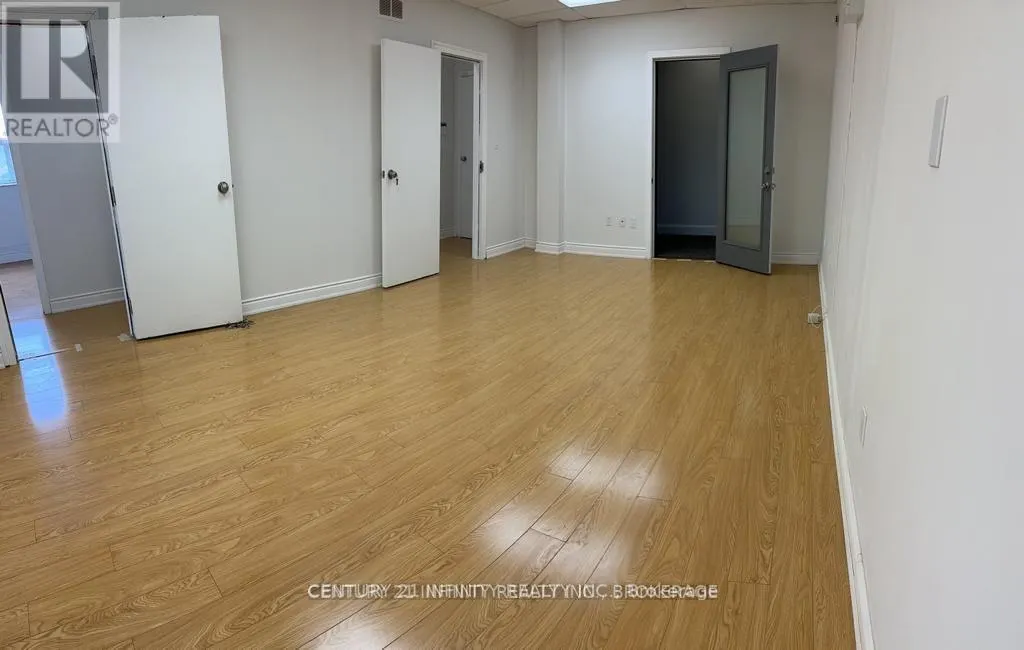 207 - 323 KERR STREET, #207