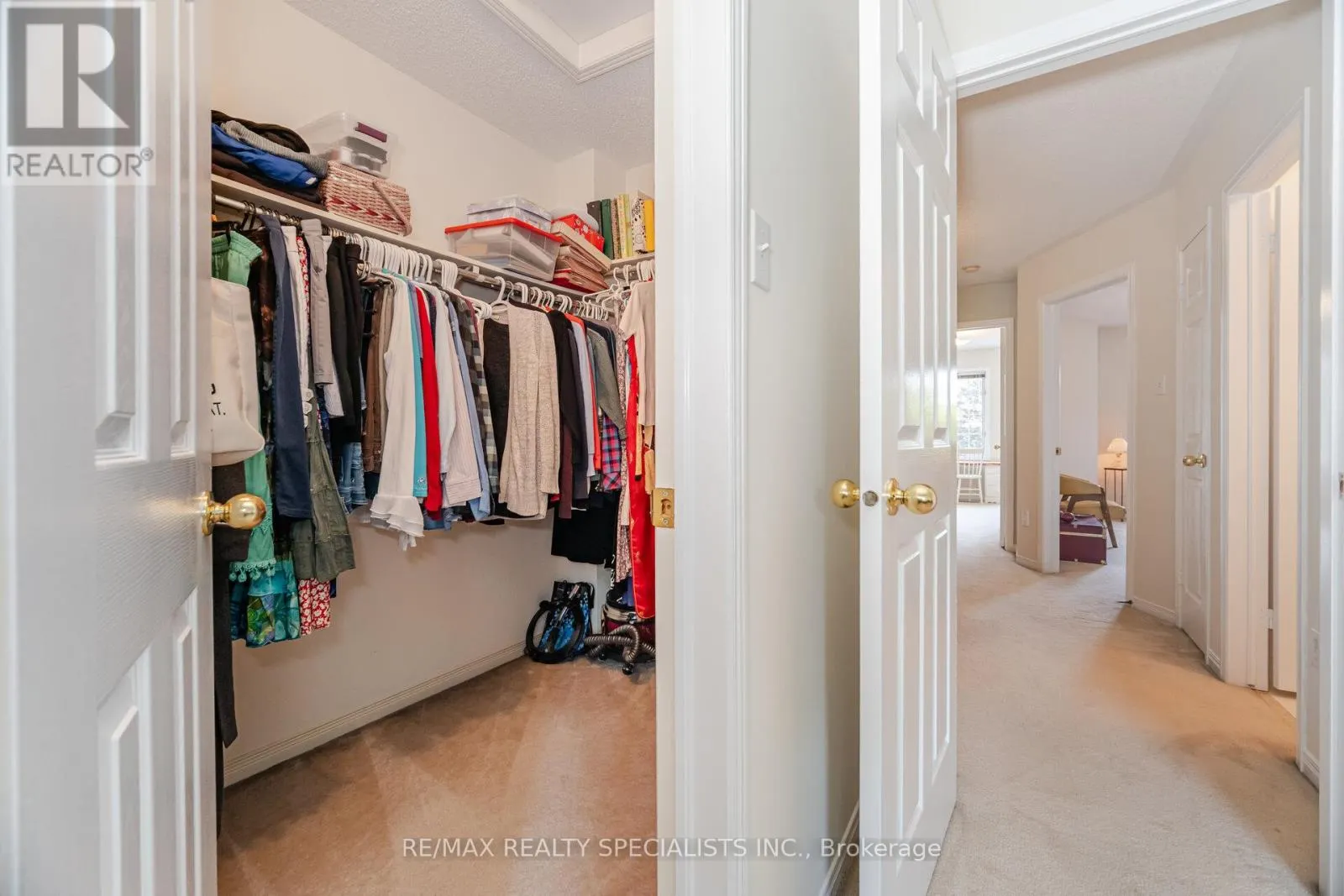 5103 TREE COURT