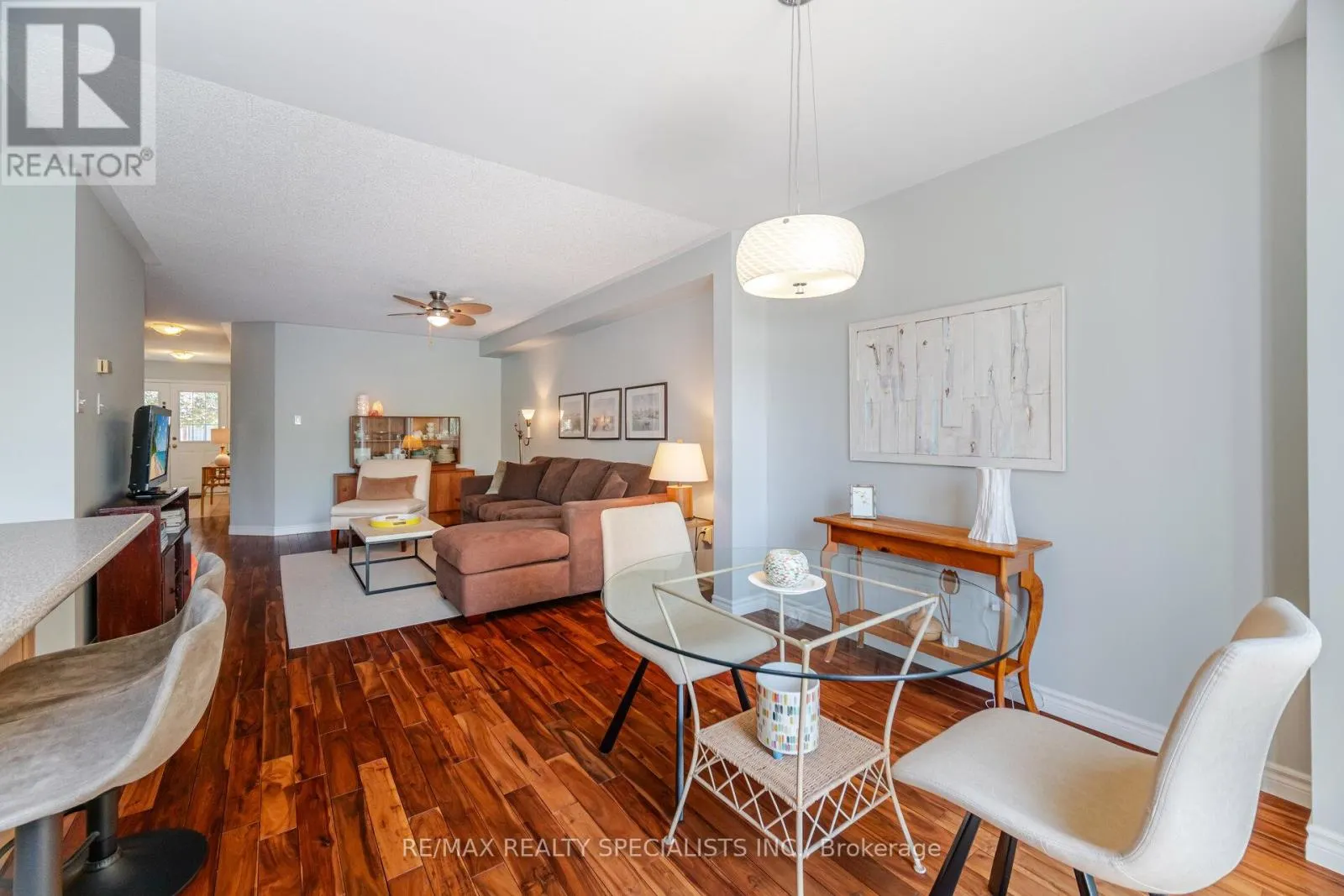 5103 TREE COURT
