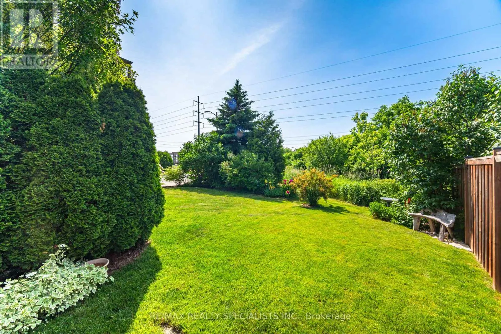 5103 TREE COURT