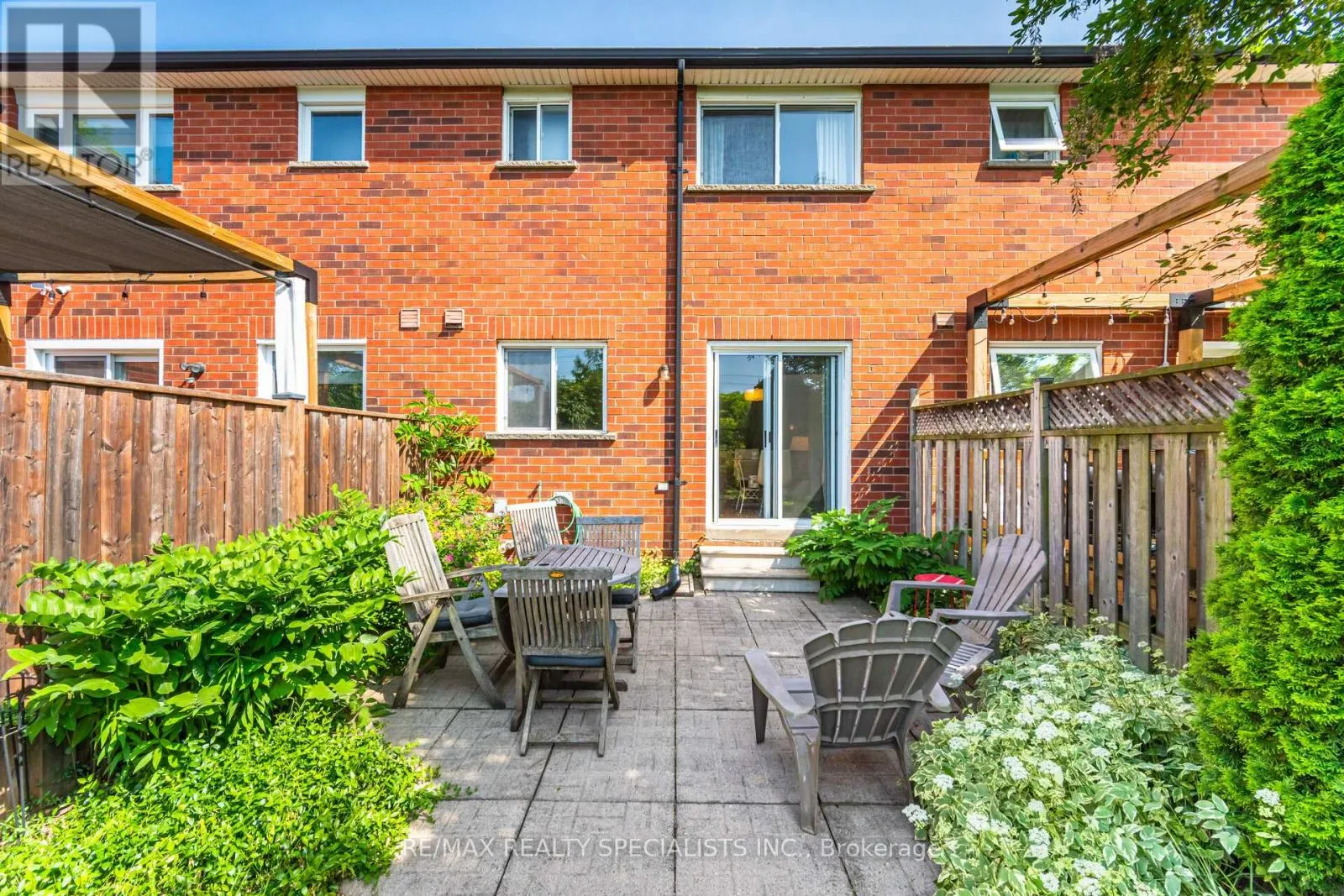 5103 TREE COURT