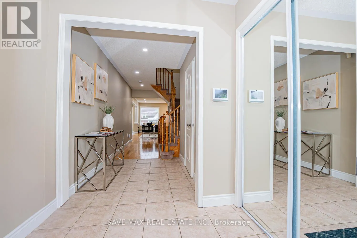 47 WOODCOTE CRESCENT