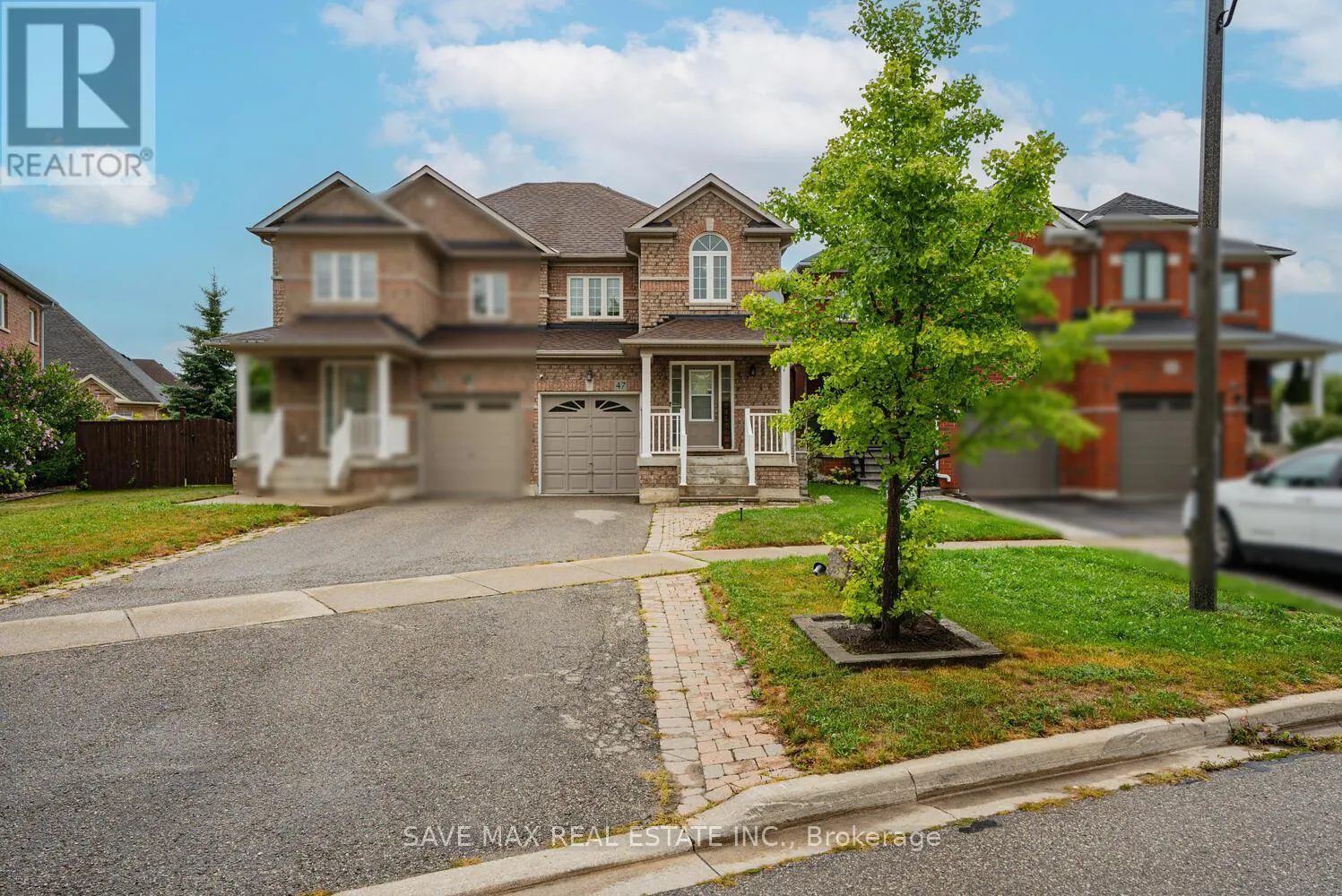 47 WOODCOTE CRESCENT