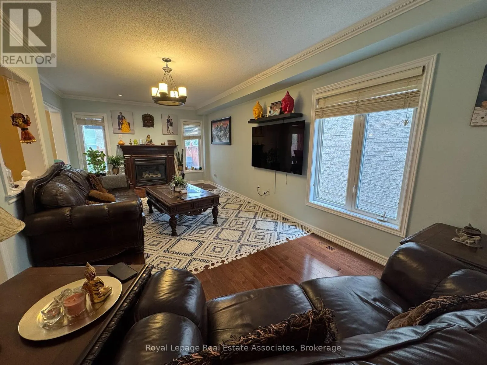 UPPER - 659 GARDEN WALK