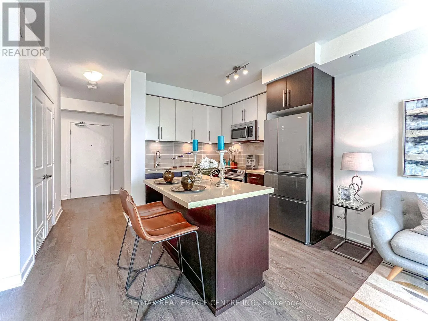1703 - 4677 GLEN ERIN DRIVE
