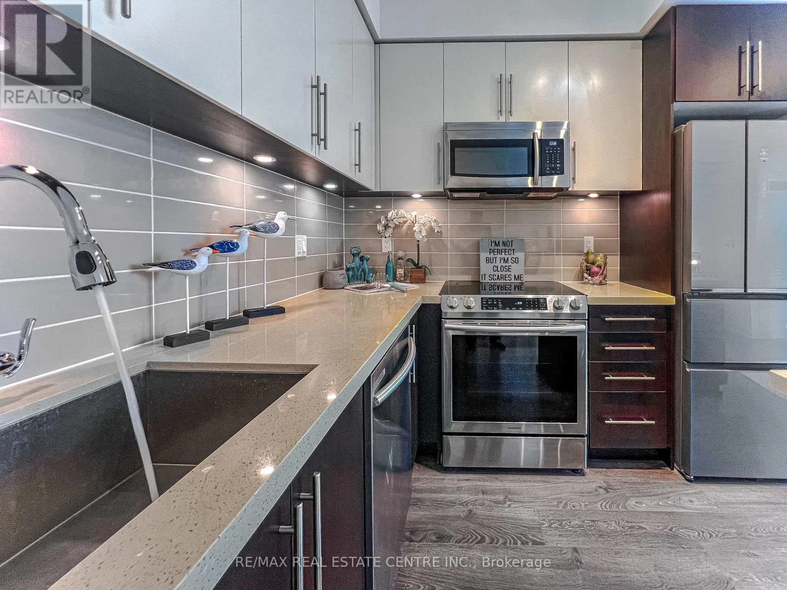 1703 - 4677 GLEN ERIN DRIVE