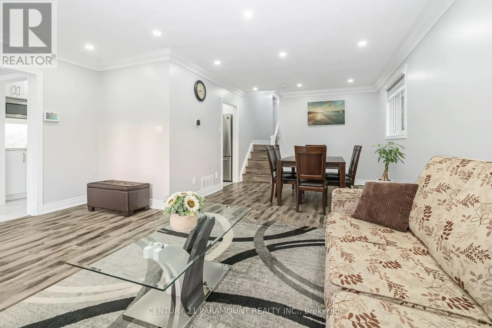 4 BEECHWOOD CRESCENT