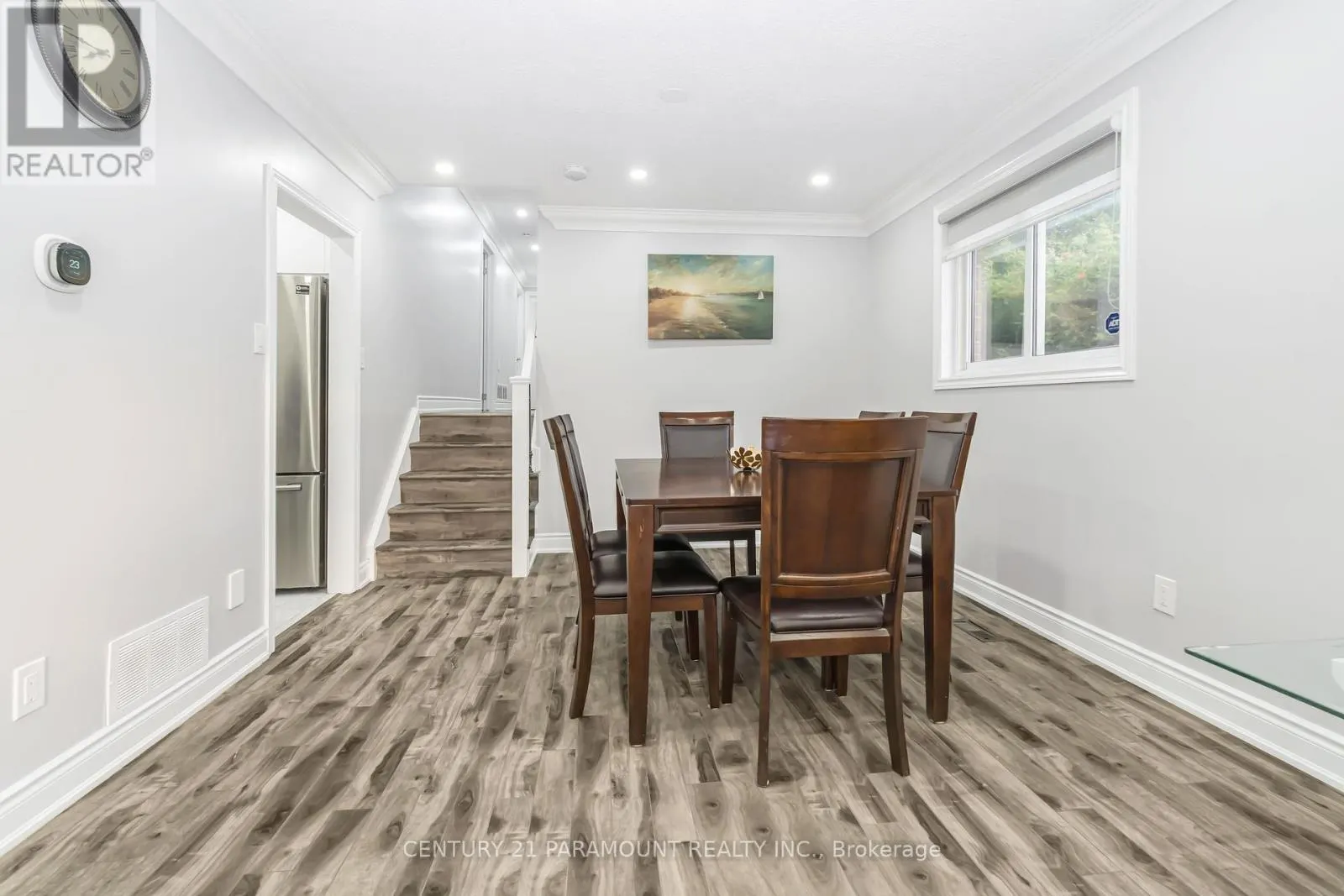 4 BEECHWOOD CRESCENT