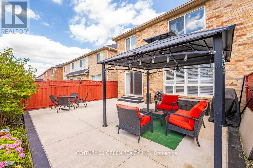 1107 BARR CRESCENT