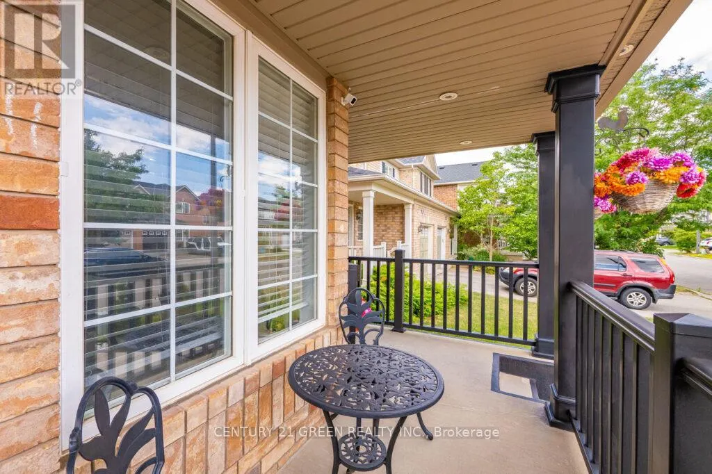 1107 BARR CRESCENT