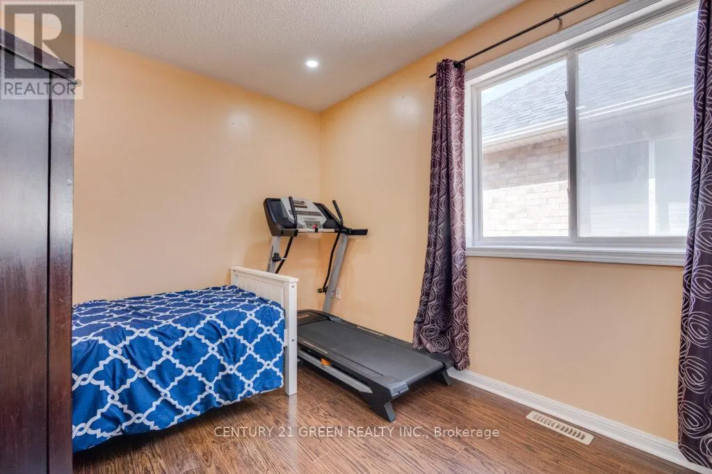 1107 BARR CRESCENT