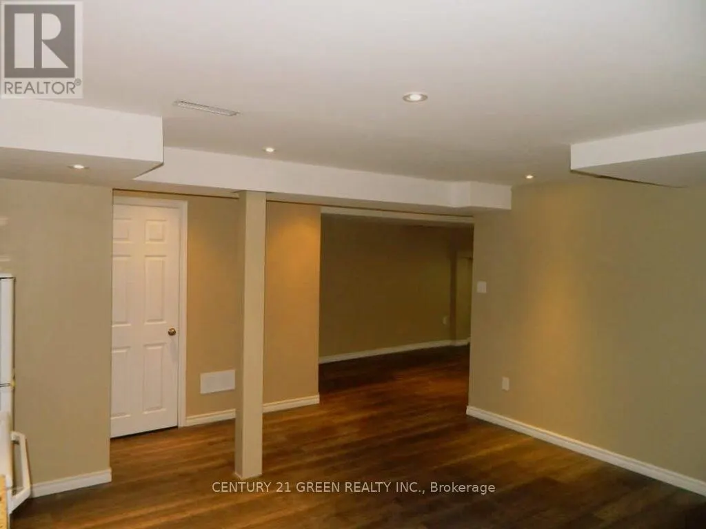 1107 BARR CRESCENT