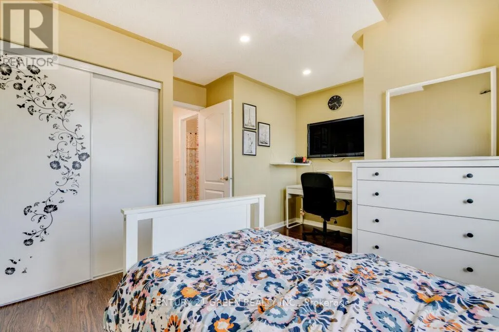 1107 BARR CRESCENT