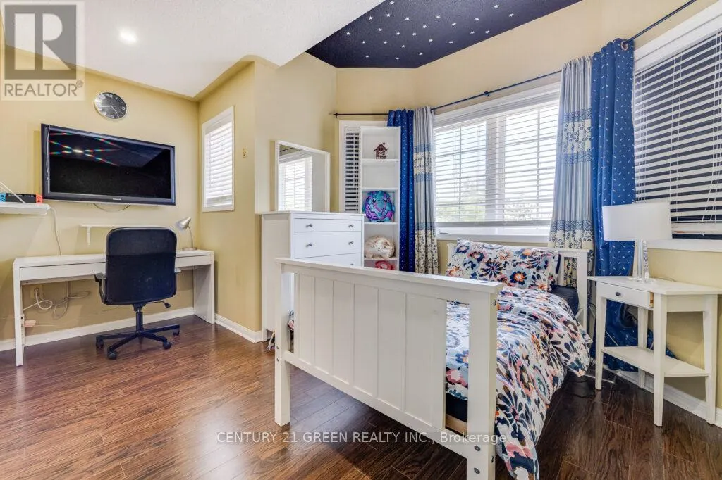1107 BARR CRESCENT