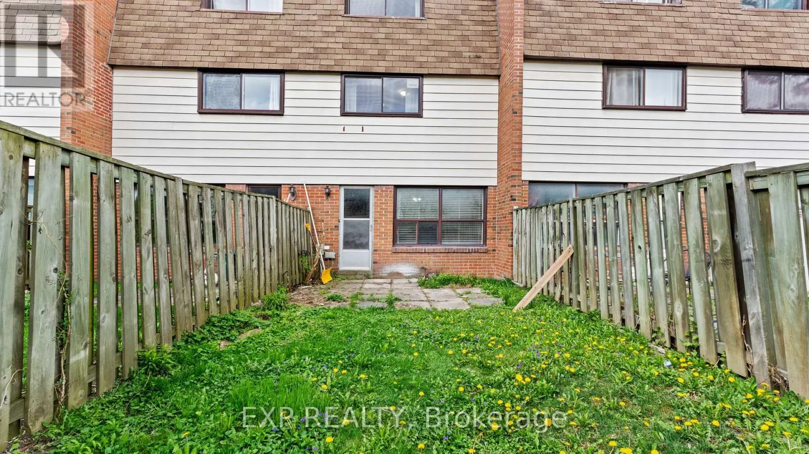 160 - 180 MISSISSAUGA VALLEY BOULEVARD
