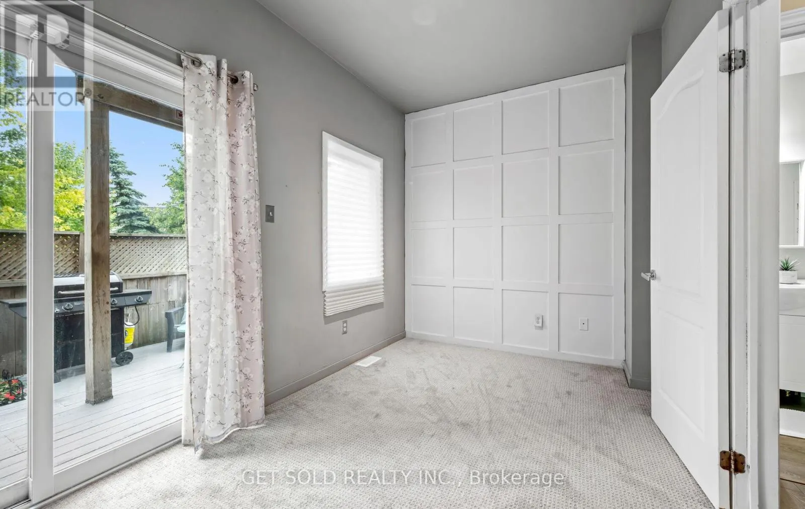 73 PIGGOTT MEWS