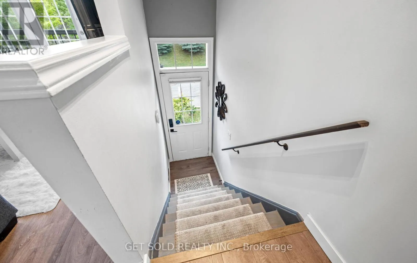 73 PIGGOTT MEWS