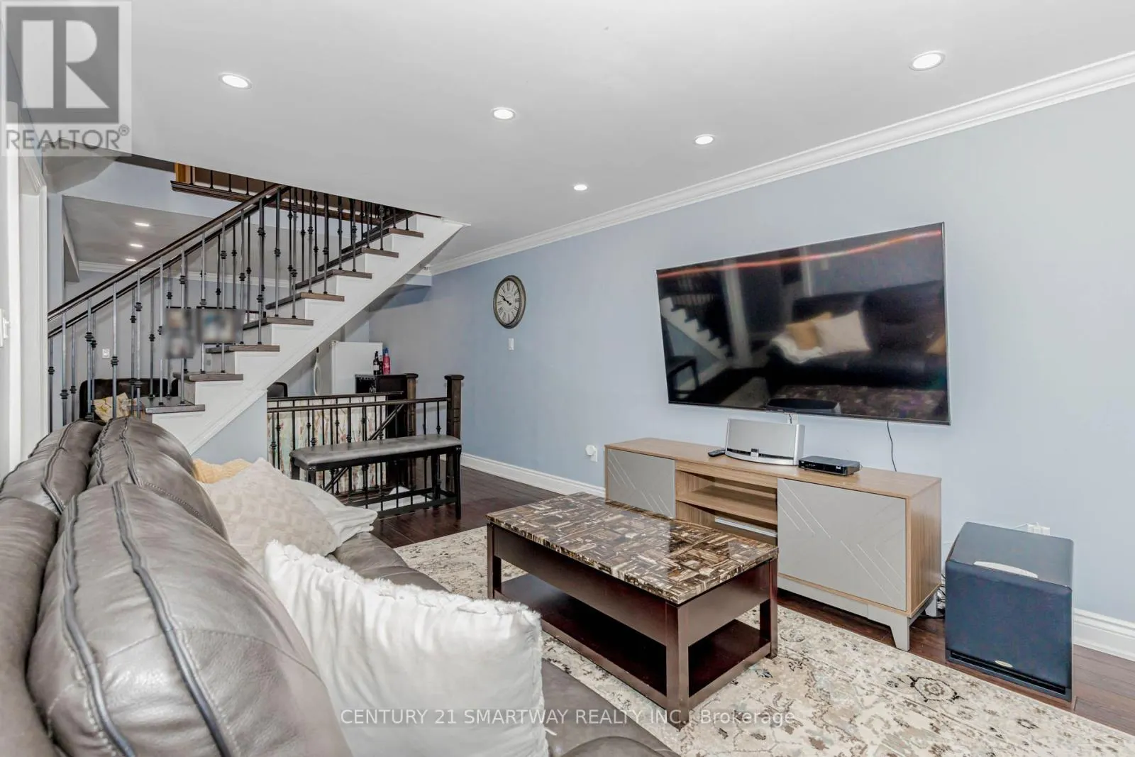 59 ARTHURS CRESCENT