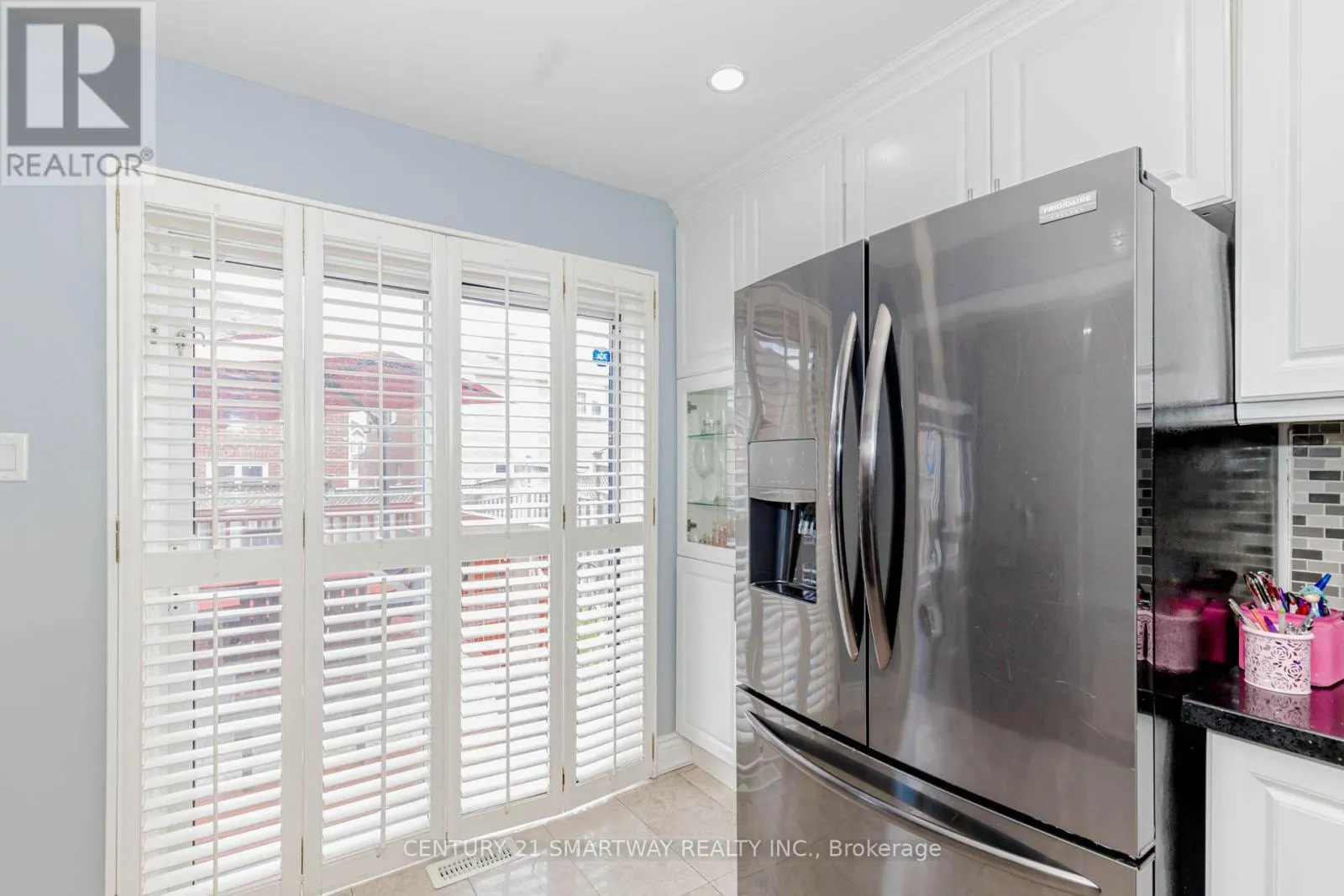 59 ARTHURS CRESCENT