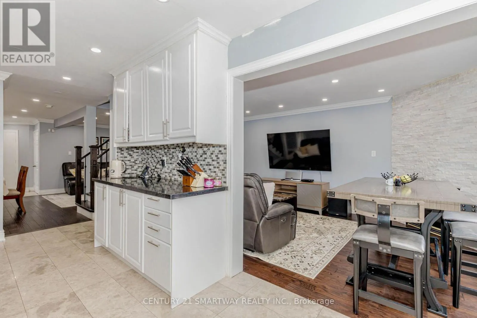 59 ARTHURS CRESCENT
