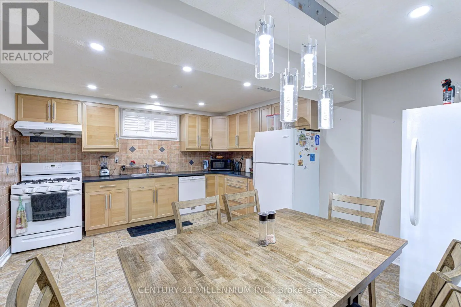 26 SUNCREST DRIVE