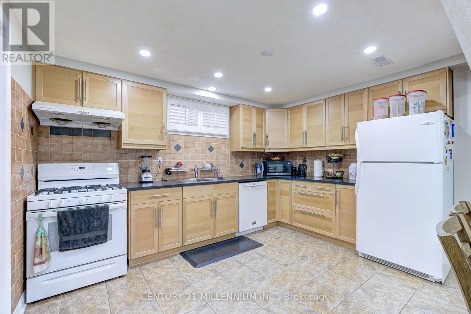 26 SUNCREST DRIVE