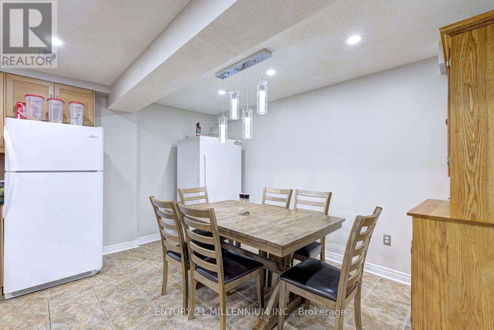 26 SUNCREST DRIVE