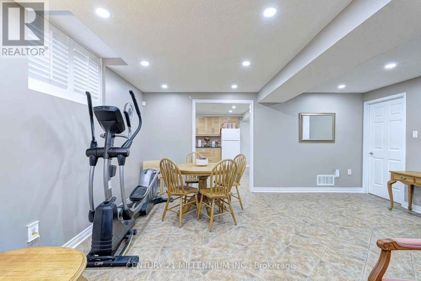 26 SUNCREST DRIVE