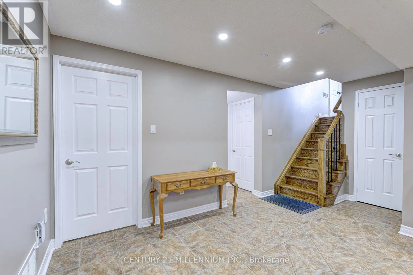 26 SUNCREST DRIVE