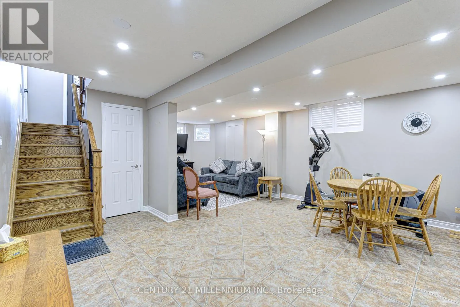 26 SUNCREST DRIVE