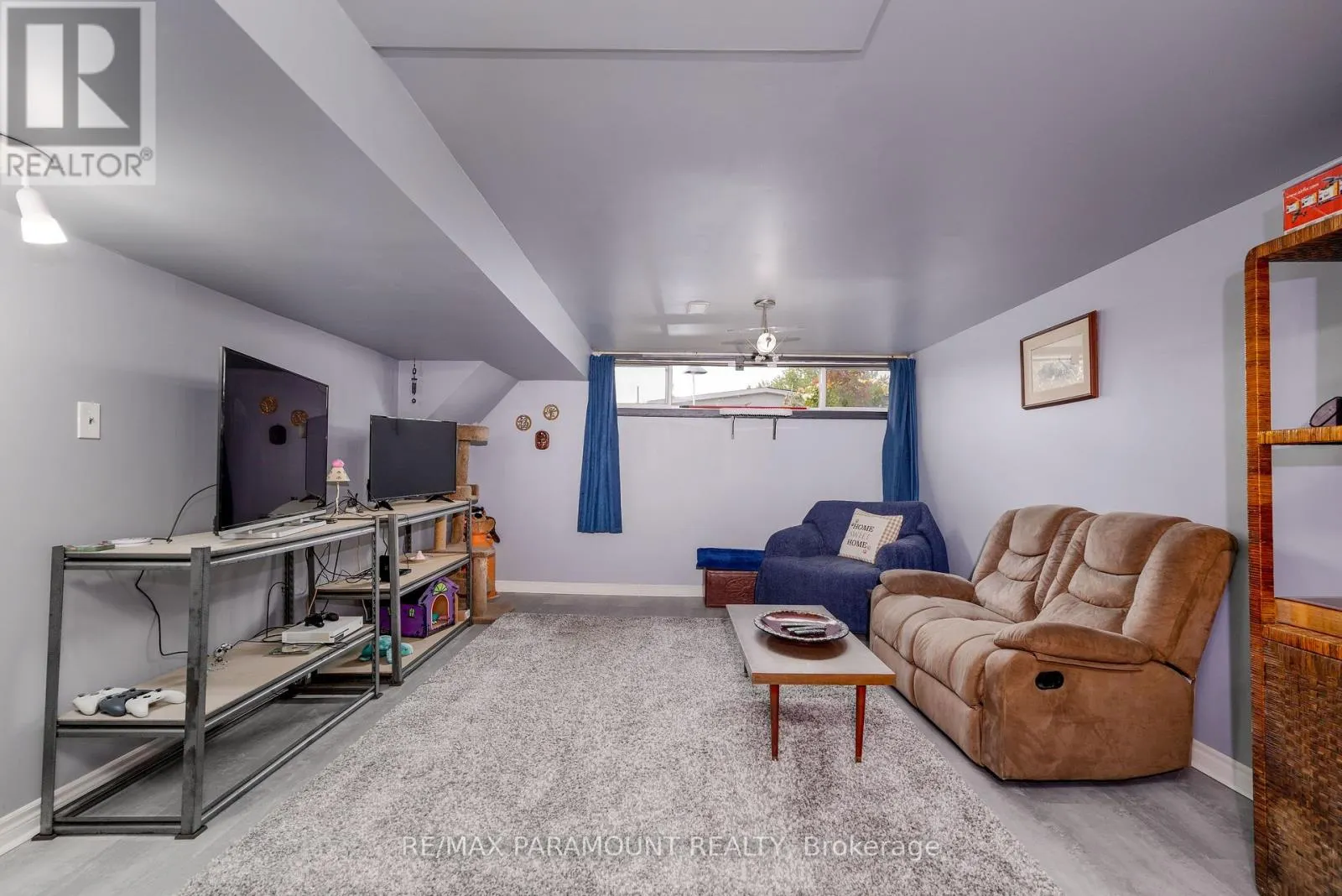 26 LANGWITH COURT