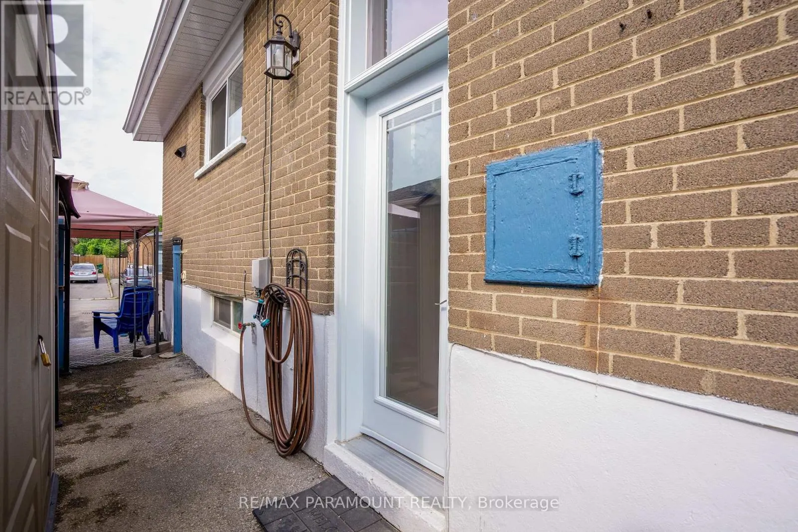 26 LANGWITH COURT