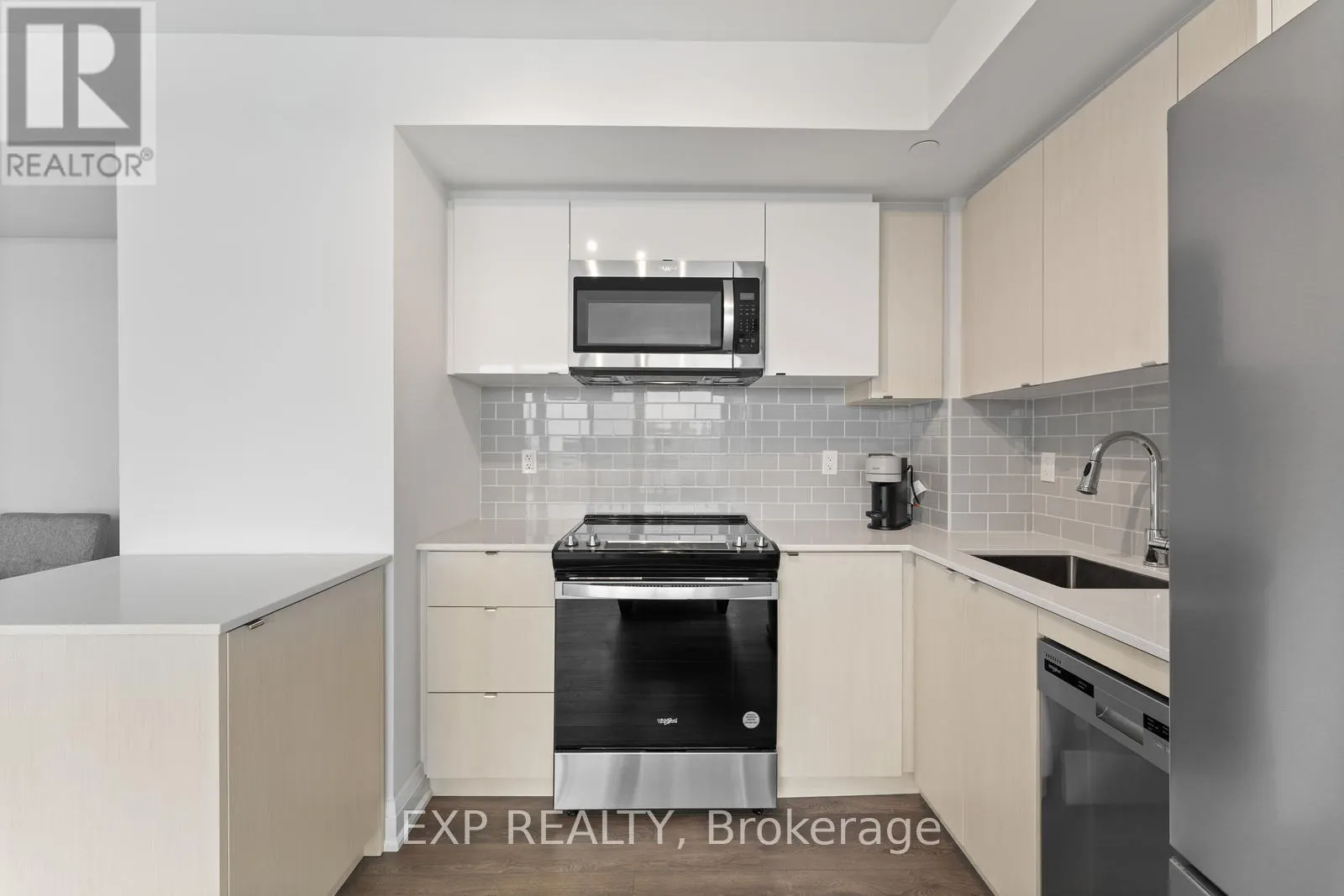 1205 - 1461 LAWRENCE AVENUE W