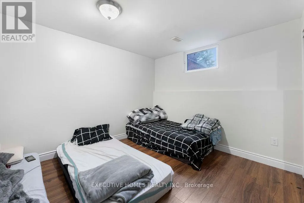 140 WEYBRIDGE TRAIL