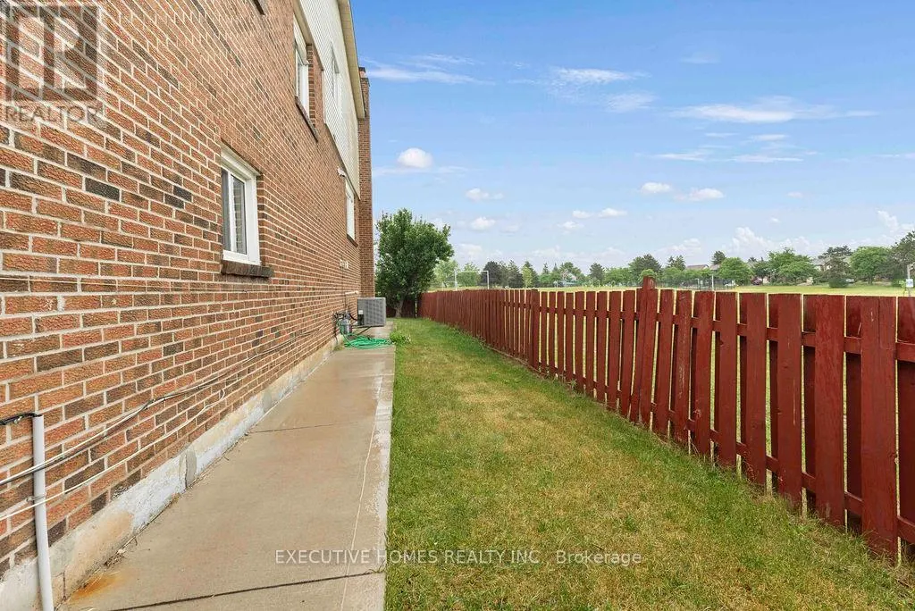 140 WEYBRIDGE TRAIL