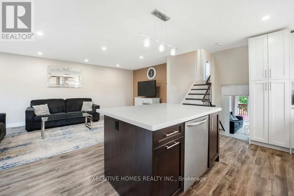 140 WEYBRIDGE TRAIL