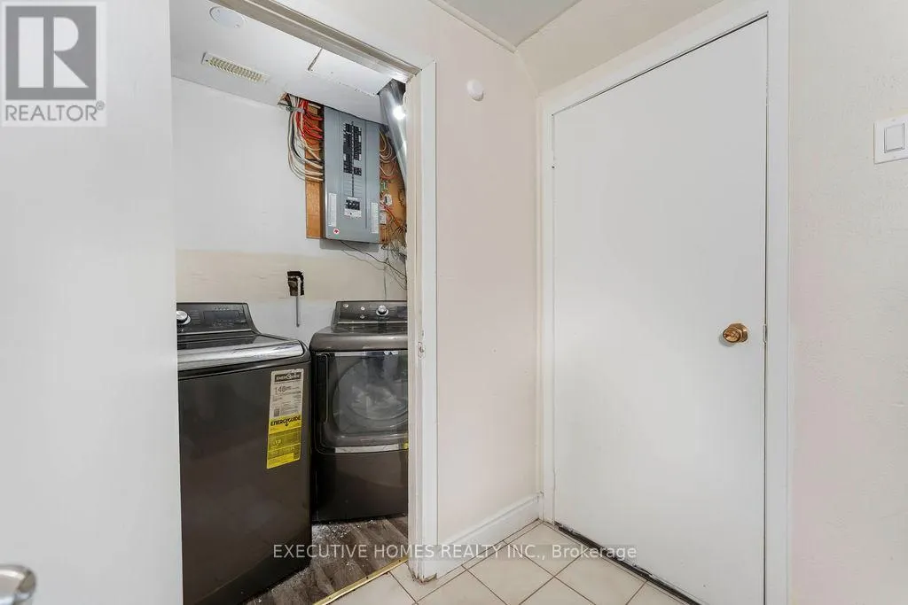 140 WEYBRIDGE TRAIL