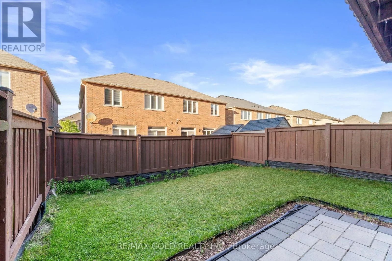 72 NEWINGTON CRESCENT