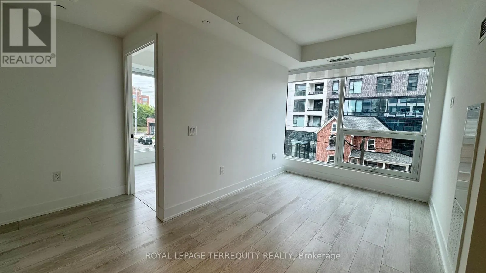 204 - 2450 OLD BRONTE ROAD